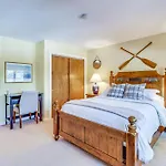 Townhome On Big Boulder Mountain Walk To Lake!