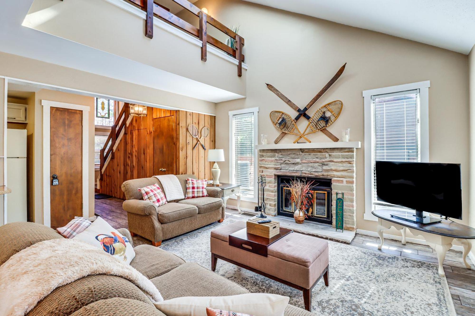 Townhome On Big Boulder Mountain Walk To Lake! Lake Harmony