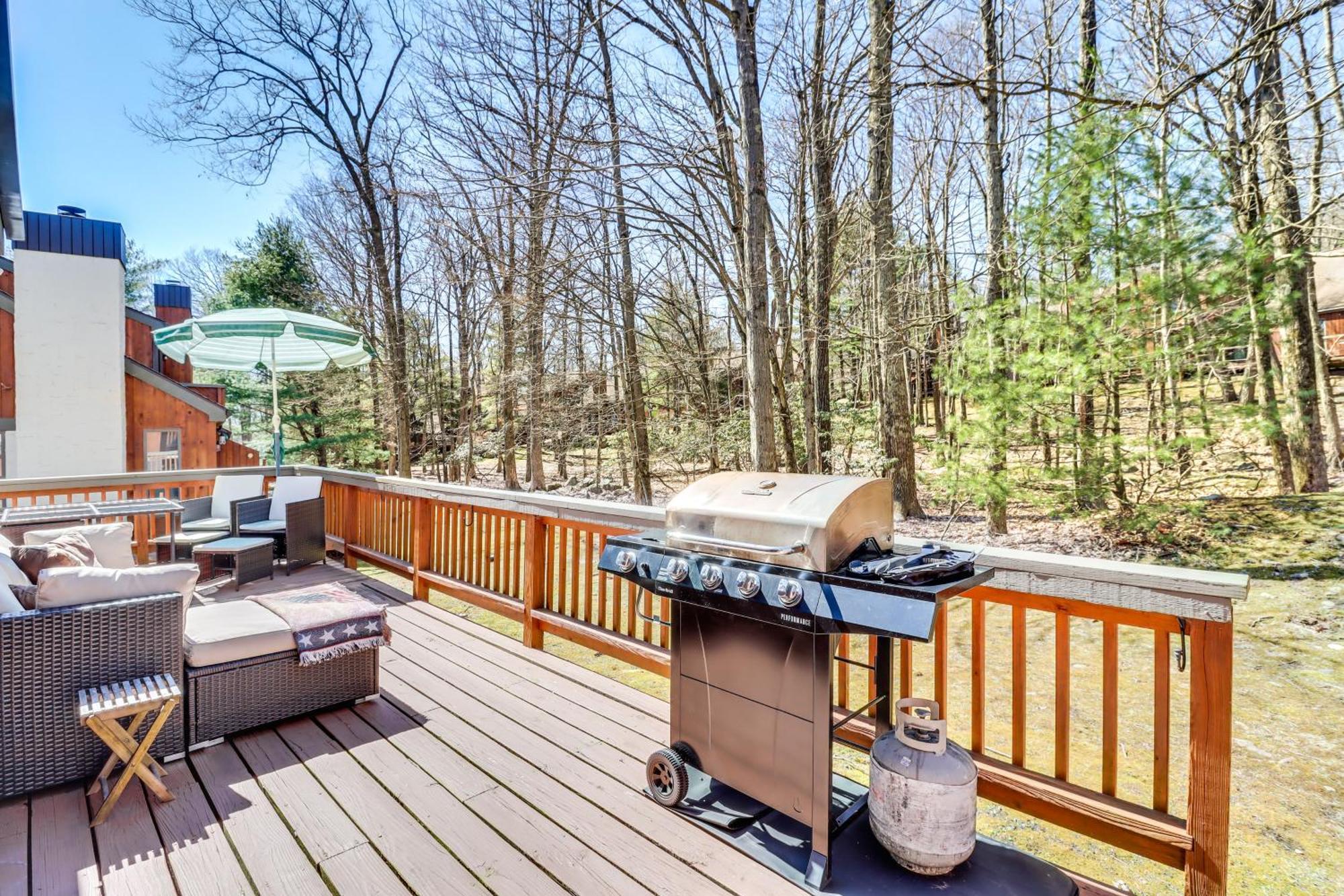 Townhome On Big Boulder Mountain Walk To Lake! Lake Harmony